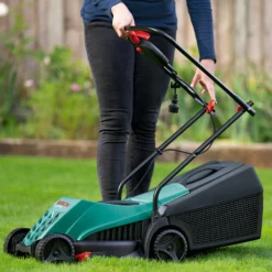 Bosch 1200W Rotak 32-12 Electric Lawn Mower - 32cm -Garden Tool Shop 12875195 8975028915682314