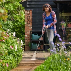 Bosch UniversalAquatak 135 High-Pressure Washer -Garden Tool Shop 12885390 1104960722769371