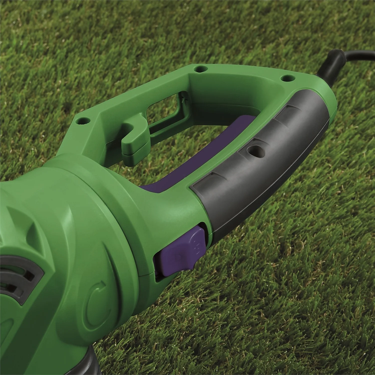 Powerbase 710W Electric Hedge Trimmer - 66cm 5 Powerbase 710W Electric Hedge Trimmer - 66cm - Image 3