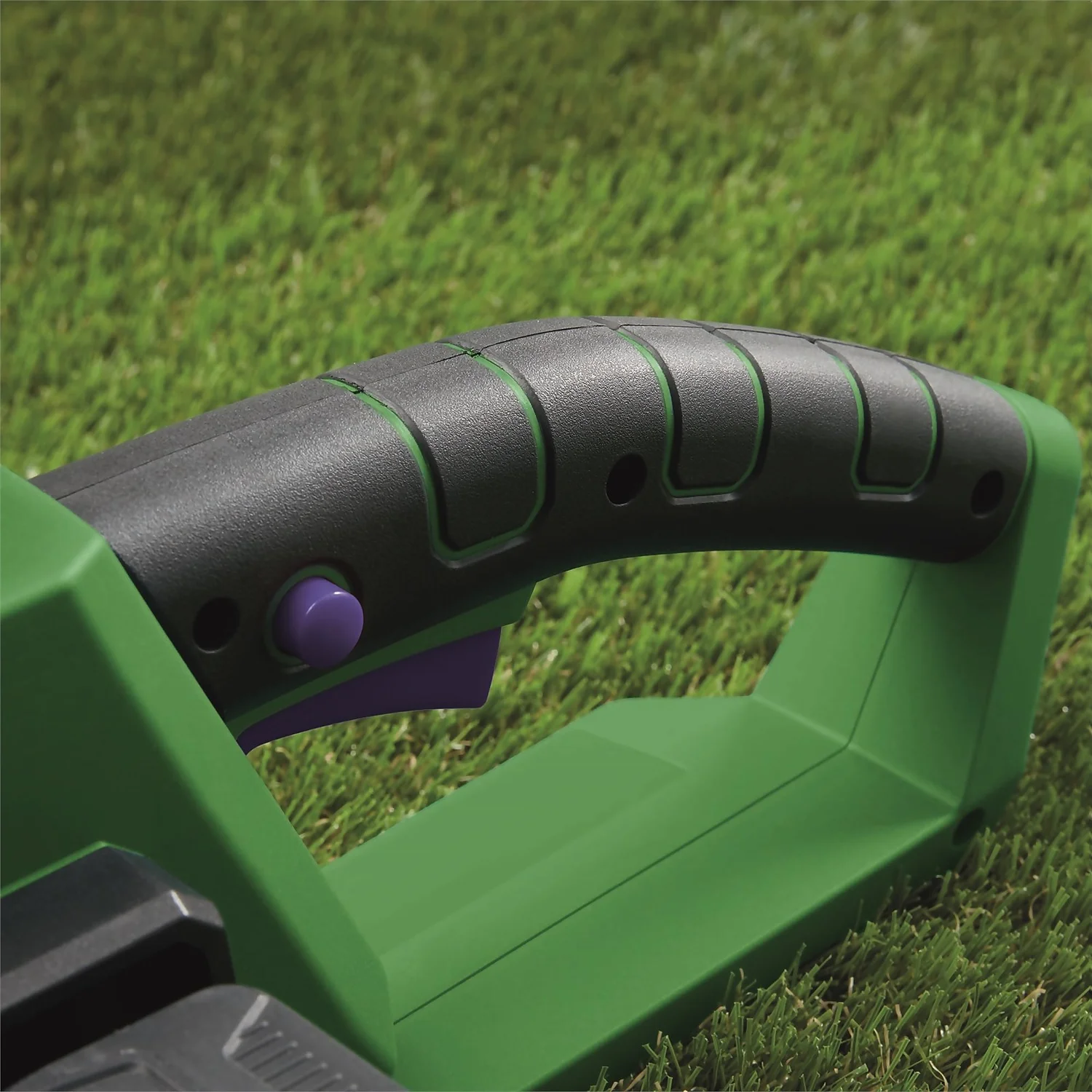 Powerbase 40V Cordless Chainsaw 4 Powerbase 40V Cordless Chainsaw - Image 2