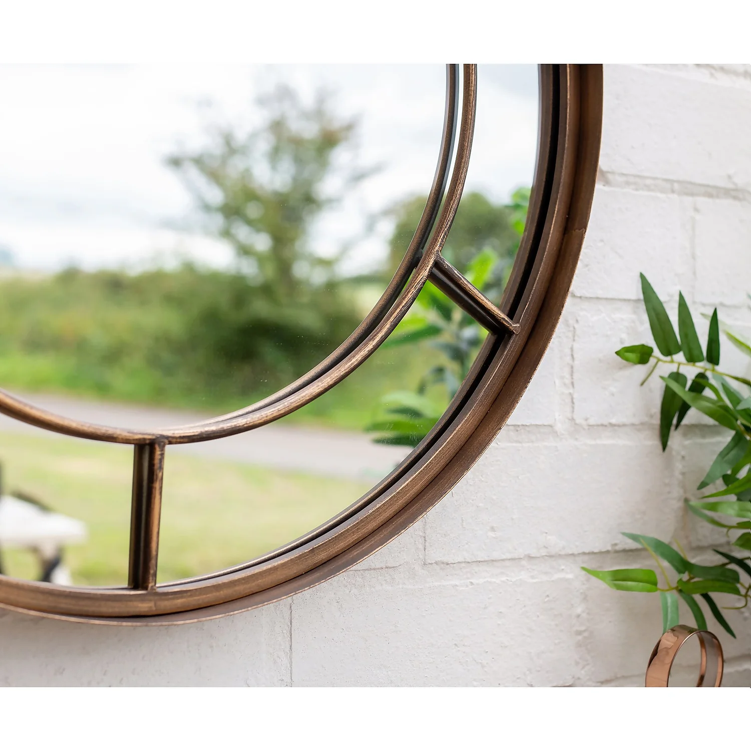 Valencia Outdoor Garden Mirror - 60cm 7 Valencia Outdoor Garden Mirror - 60cm - Image 5