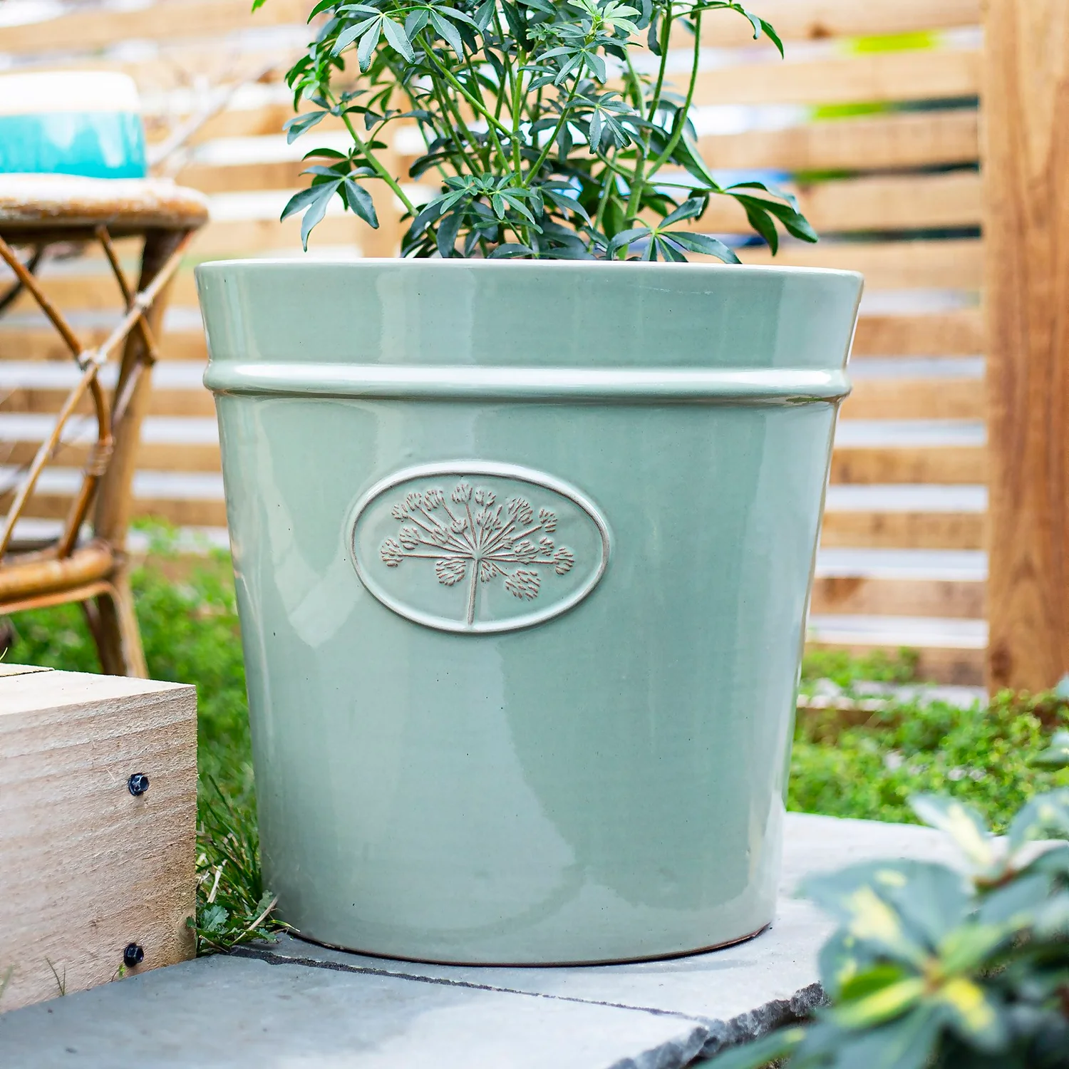 Country Living Heritage Sage Cone Pot - 27cm 8 Country Living Heritage Sage Cone Pot - 27cm - Image 6