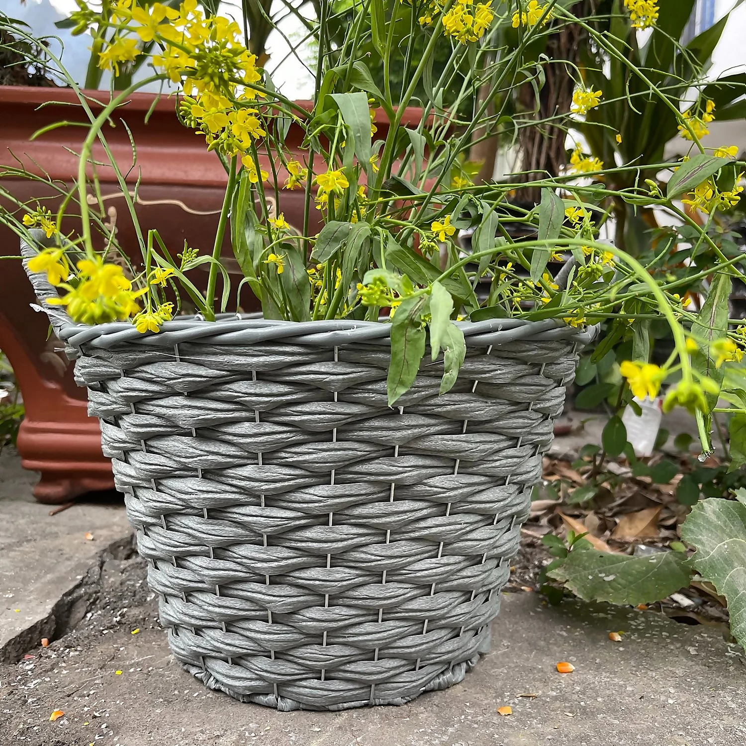 Faux Rattan Round Garden Planter 35cm 4 Faux Rattan Round Garden Planter 35cm - Image 2