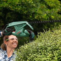 Bosch EasyHedgeCut 55-16 Hedge Trimmer 10 Bosch EasyHedgeCut 55-16 Hedge Trimmer -Garden Tool Shop 13496929 1734931199958020