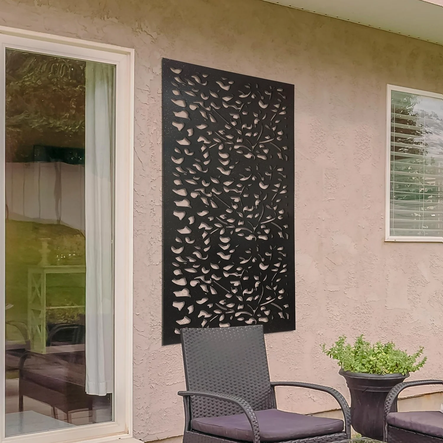 Amarelle Large Metal Leaf Design Decorative Garden Screen - 120cm X 60cm 3 Amarelle Large Metal Leaf Design Decorative Garden Screen - 120cm X 60cm