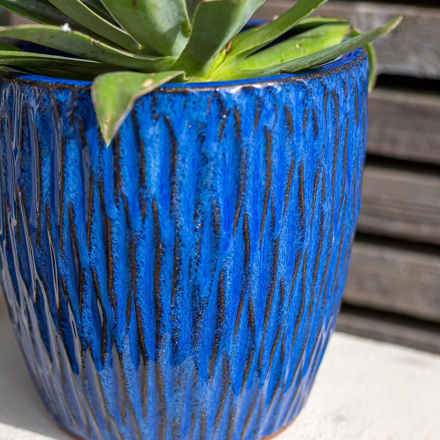 Chiswick Textured Pot Blue - 38cm 6 Chiswick Textured Pot Blue - 38cm - Image 4